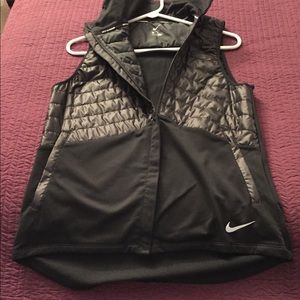 Nike vest